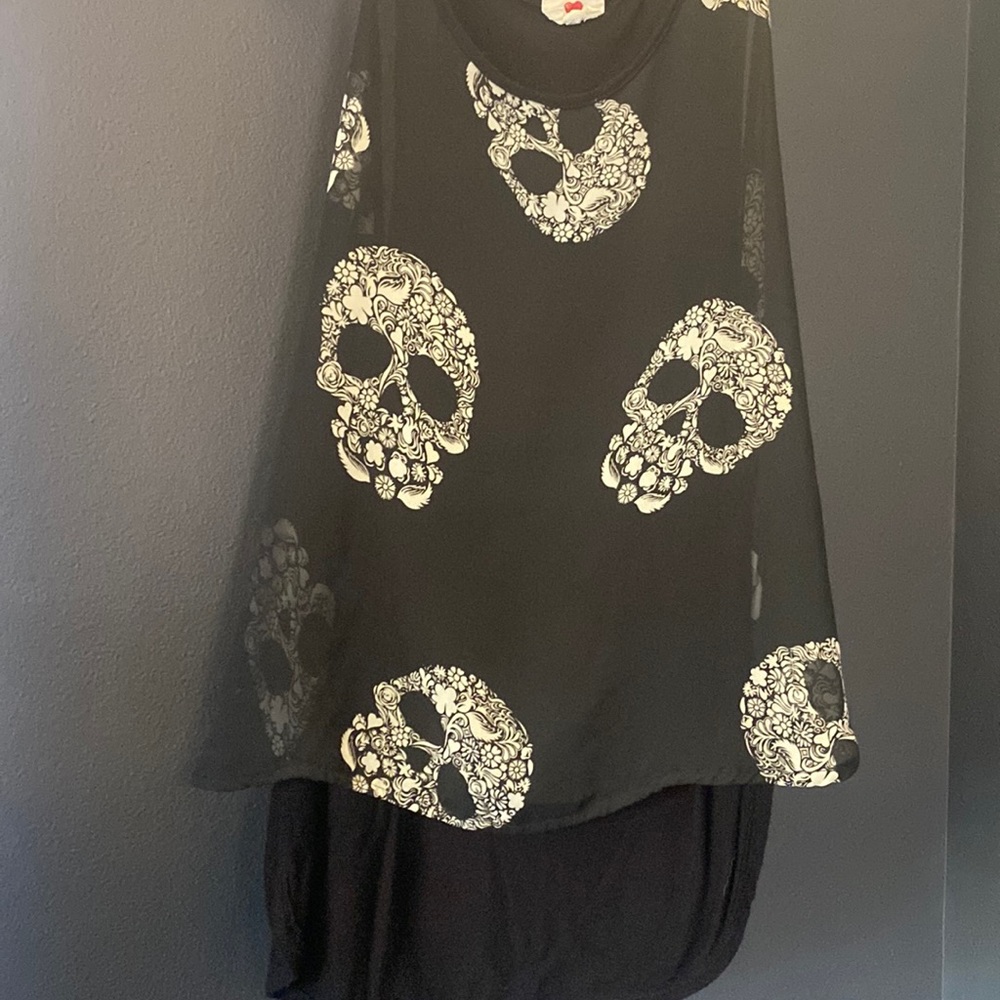 Sheer skull tank top